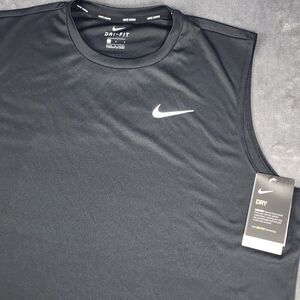 Nike Essential Hydroguard Swim Tank top Men's Large LRG UPF 40+ NESSA585-001 NEW